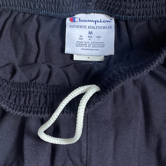 Men’s size Medium Champion pants - new with tags. - Picture 2 of 2
